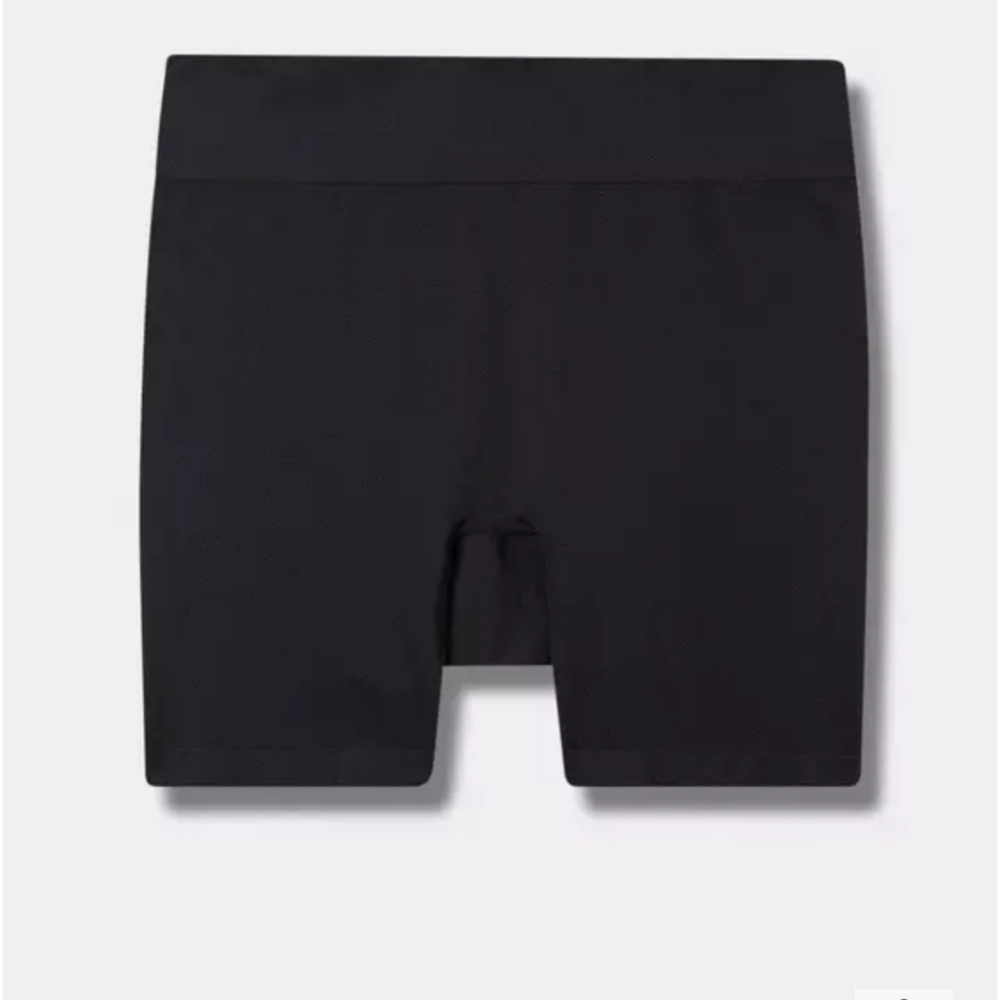 🆕️👗4X BLACK SEAMLESS HIGH RISE  NO RUB SHORT PANTY👗 - Picture 5 of 6